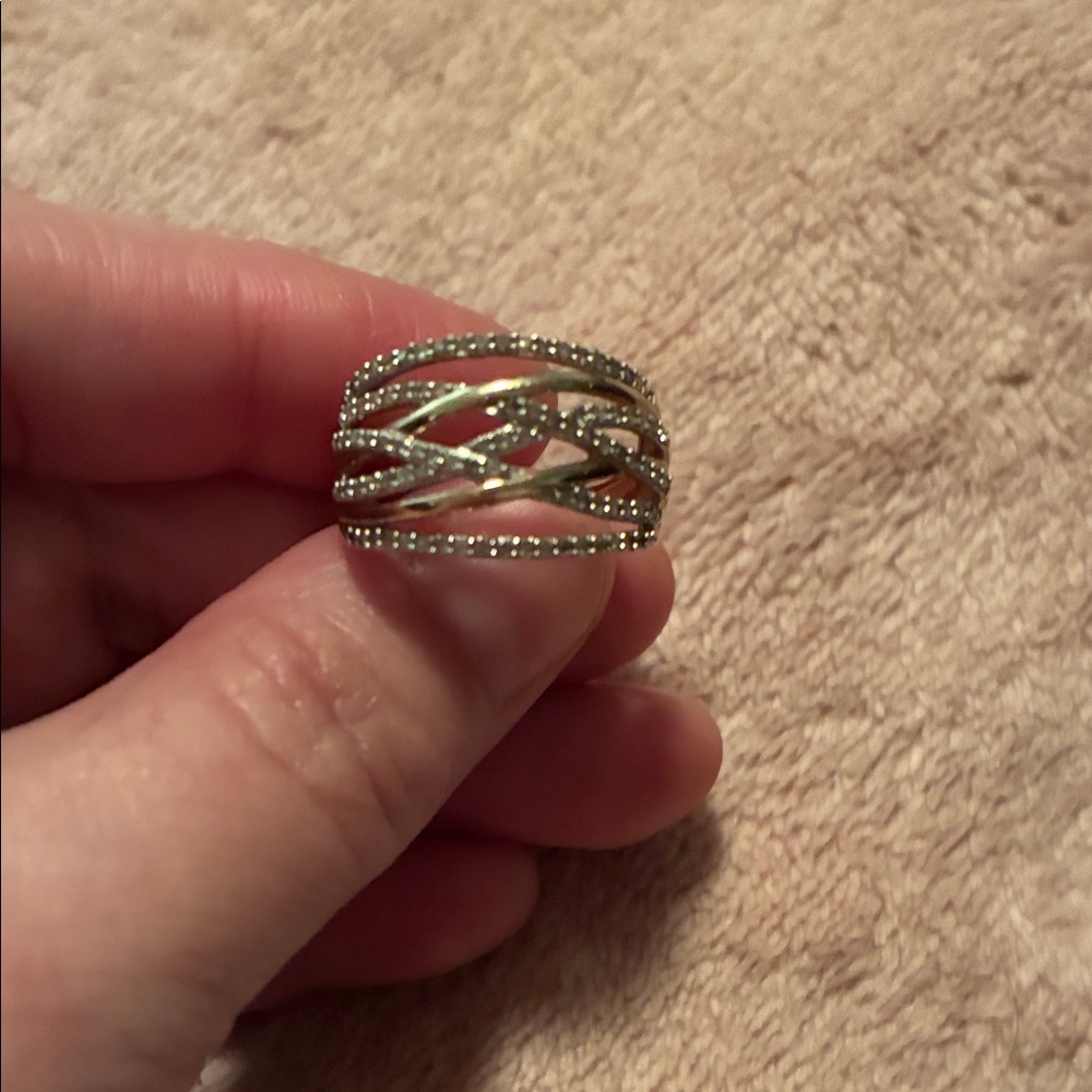 Gold-Tone Criss-Cross Women's Ring